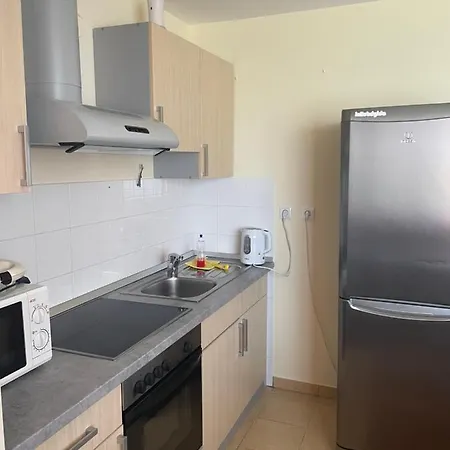 Apartma 16