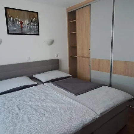 Appartement Apartma 16